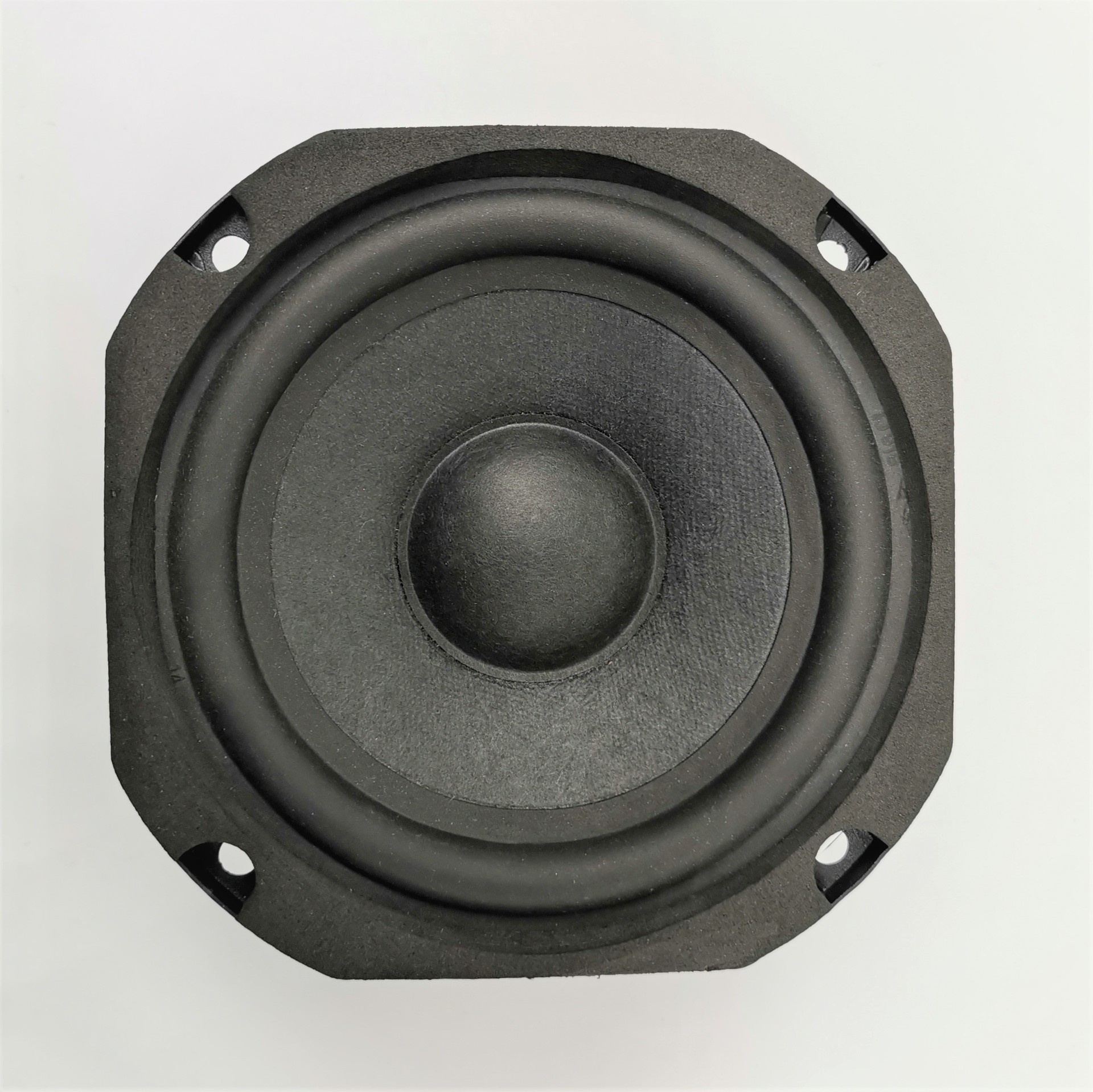 厂家直销4寸专业全频喇叭 专业音柱小线阵专用 8欧50w舞台扬声器