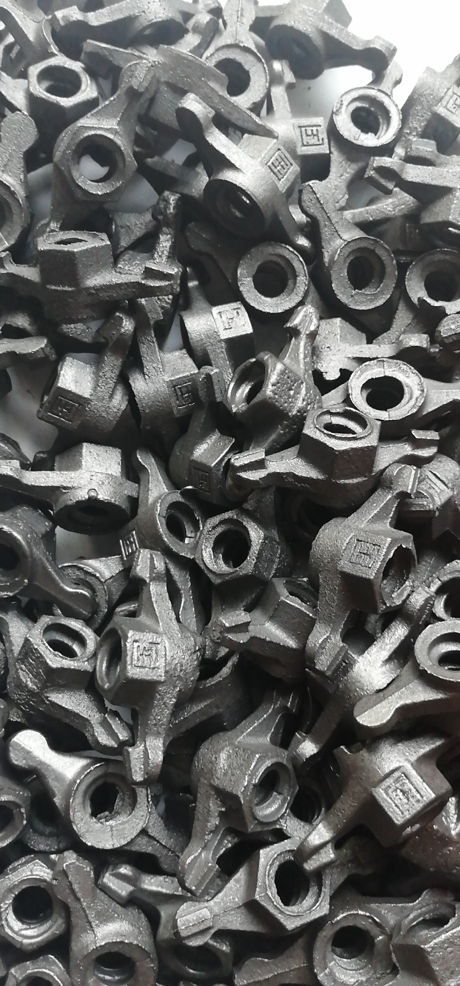 仓储式批发现货供应 山型母 蝴蝶母.穿墙螺杆三段止水螺杆配件.