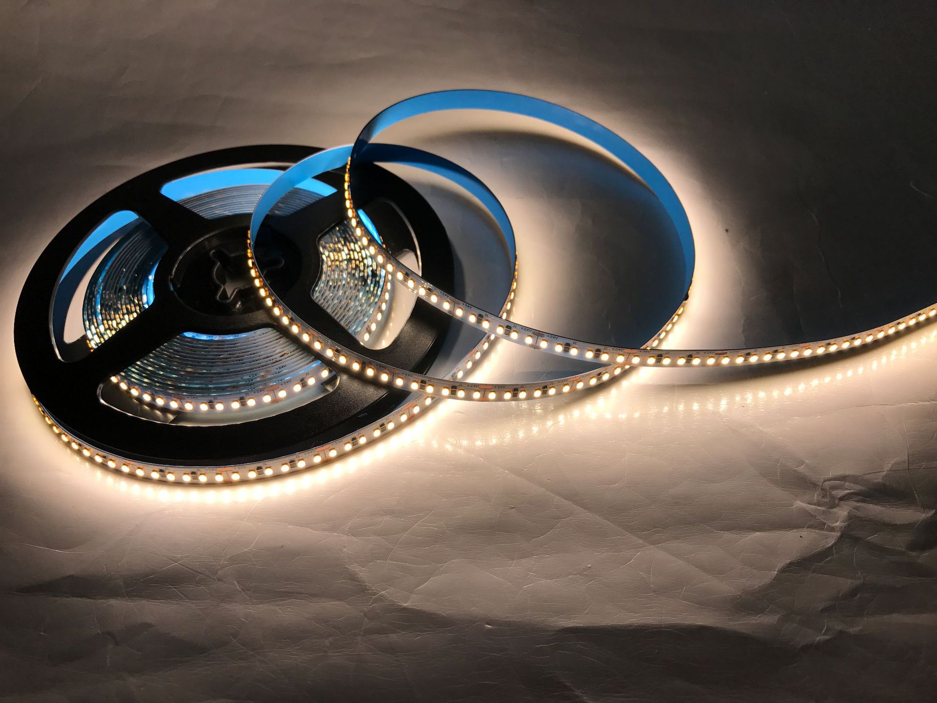 led2216软灯条 120灯 240灯 低压12v 24v霓虹灯 线条灯专用灯带