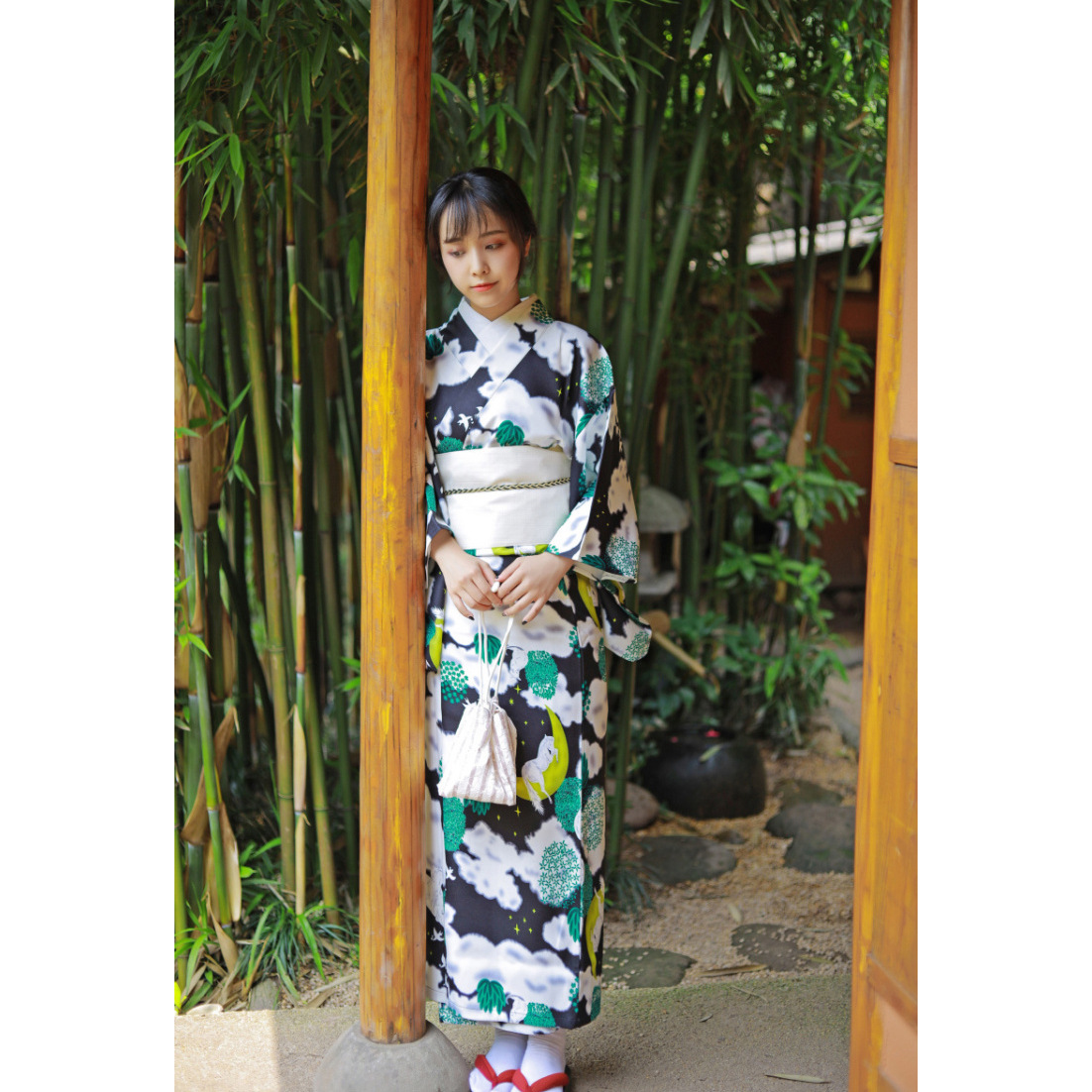 日本和服女正装改良和服便穿款圣诞主题摄影写真影视道具和服秋冬