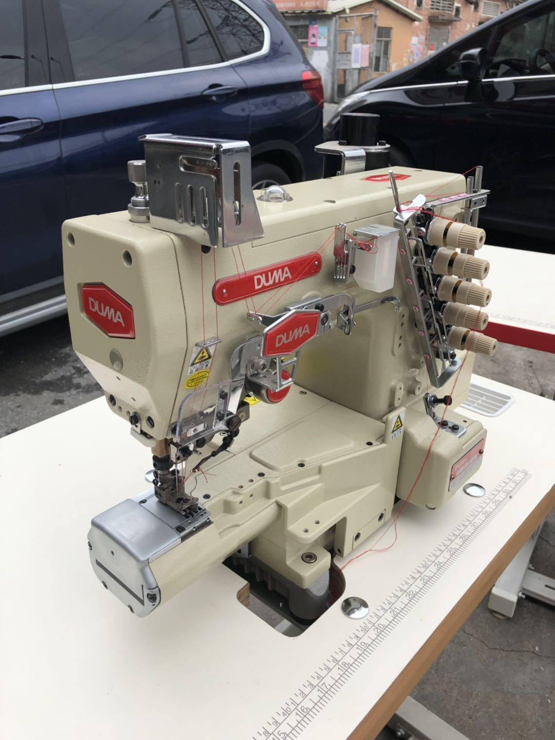 杜马缝纫机
