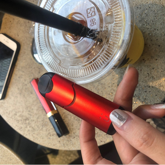 uks云客电子烟真实体验一颗抽三天的烟弹带你一口入魂