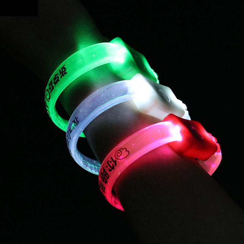发光手腕带_厂家直销led发光手环 生日派对礼品装扮发光手腕带 闪光手
