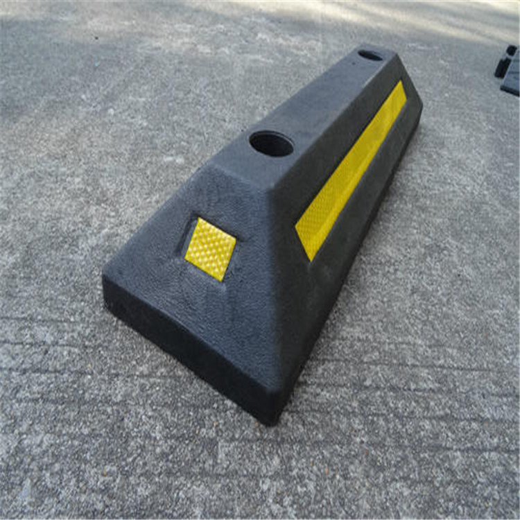 cdh型滑动式挡车器滑动式挡车器滑动挡车器烤漆黄红色钢管停车场