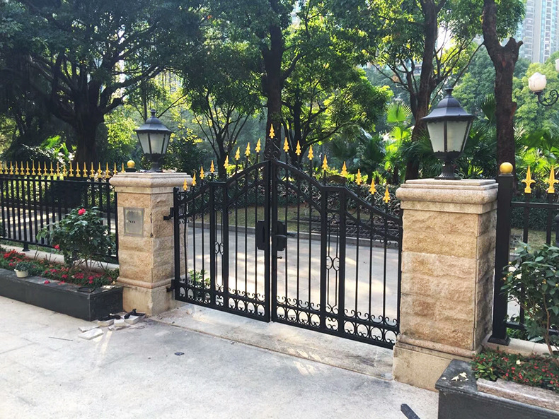 广东厂家 别墅庭院铁艺大门 小区入口防盗双开门 栅栏防护大门