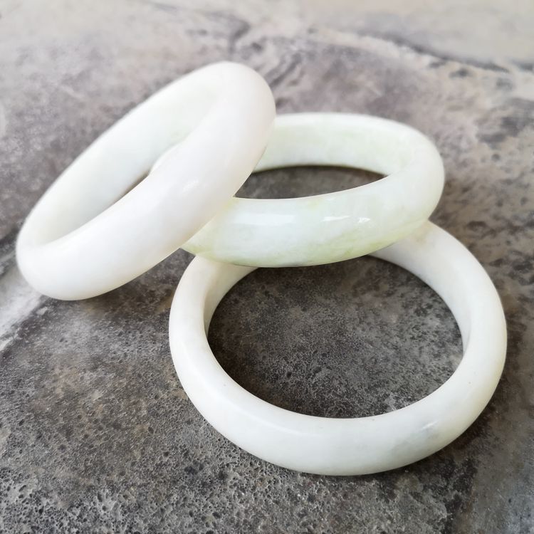 玉石手镯_夜市地摊热卖a货蓝田玉蛇纹石玉石手镯白色 - 阿里巴巴