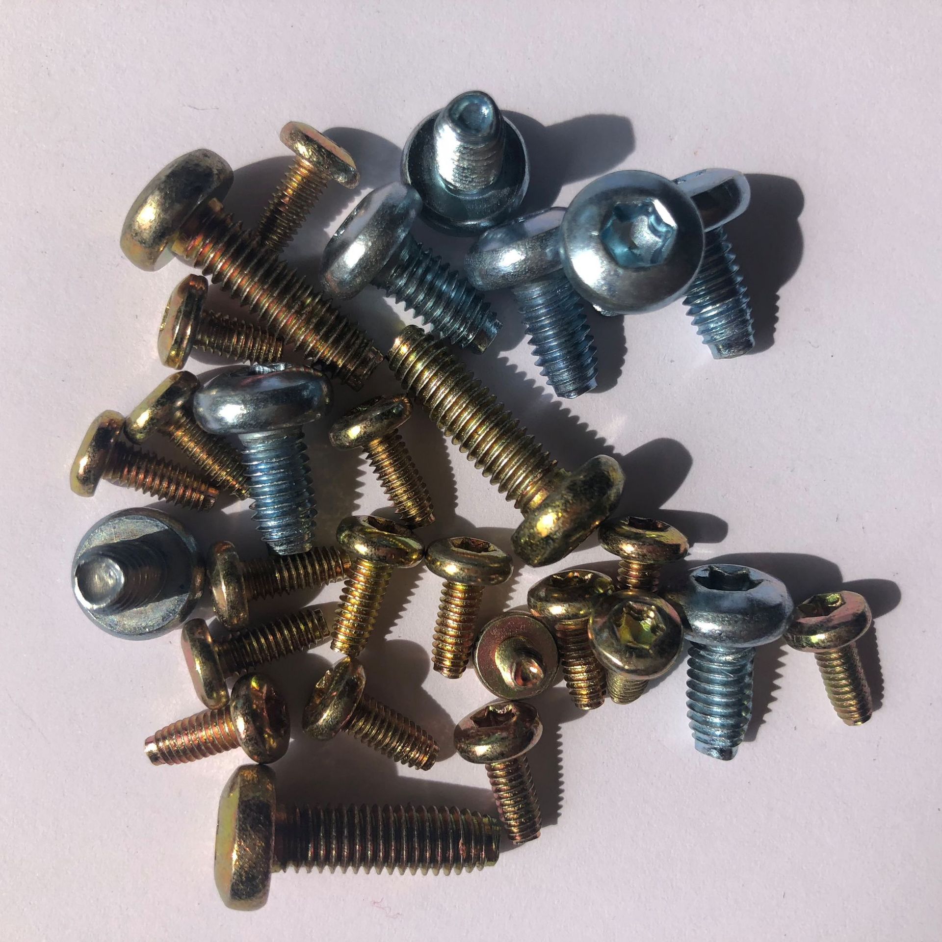 现货厂家优惠 din7500盘头沉头梅花槽自攻锁紧三角牙螺钉m6*10 12