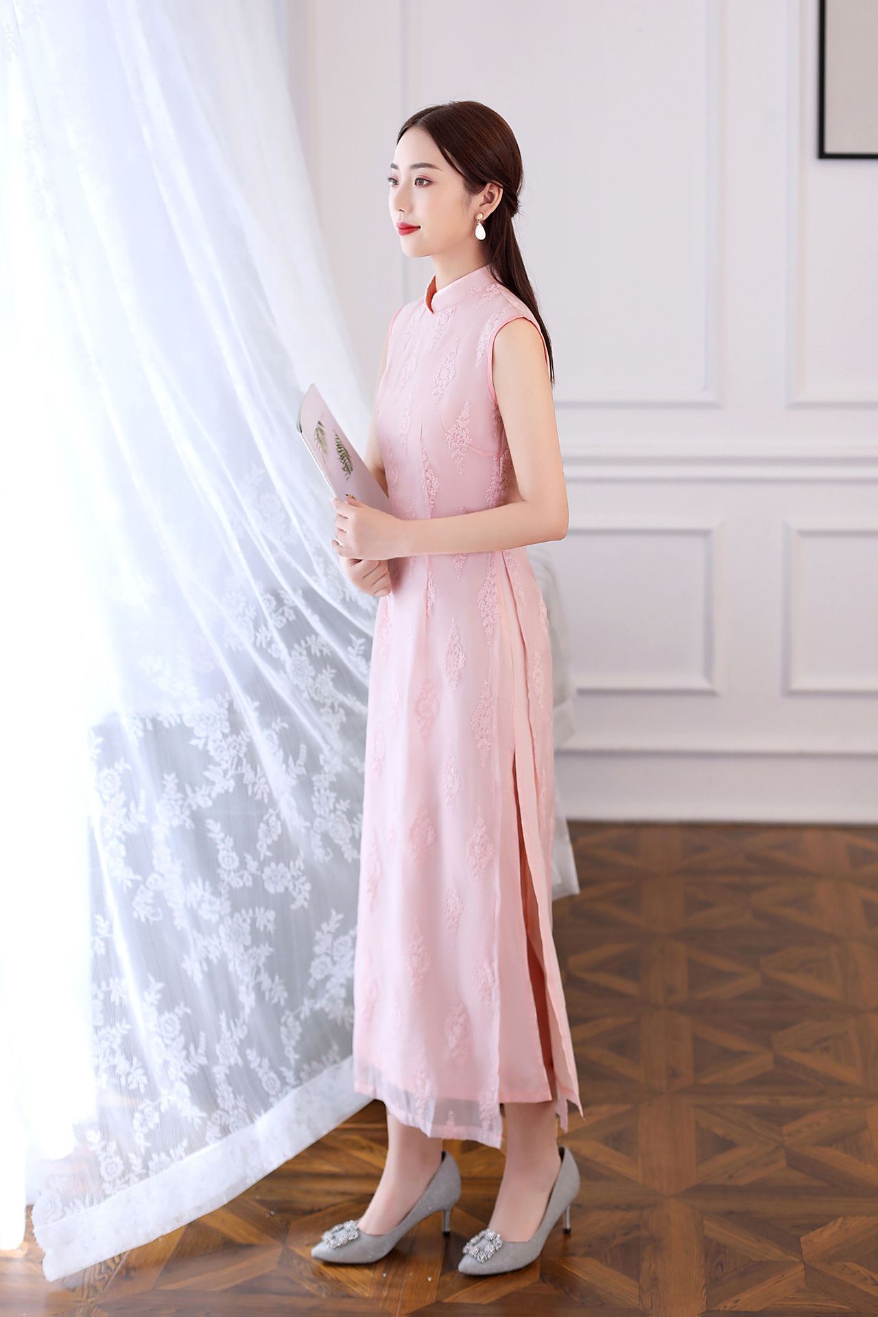 鸿韵梦春夏新款改良奥黛旗袍裙中式复古连衣裙日常少女绣花旗袍裙