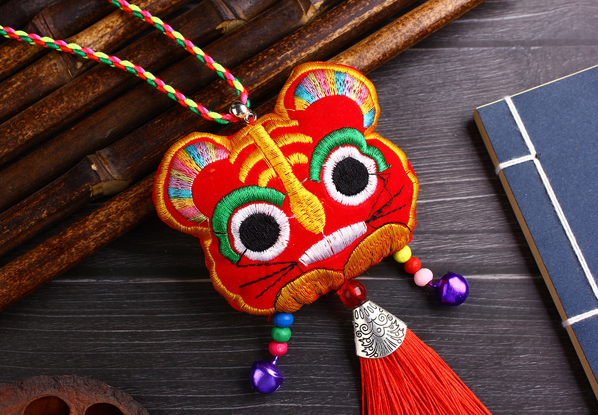 绣花虎头挂件虎头香囊端午节香包唐装配饰叫叫虎平安虎头香囊