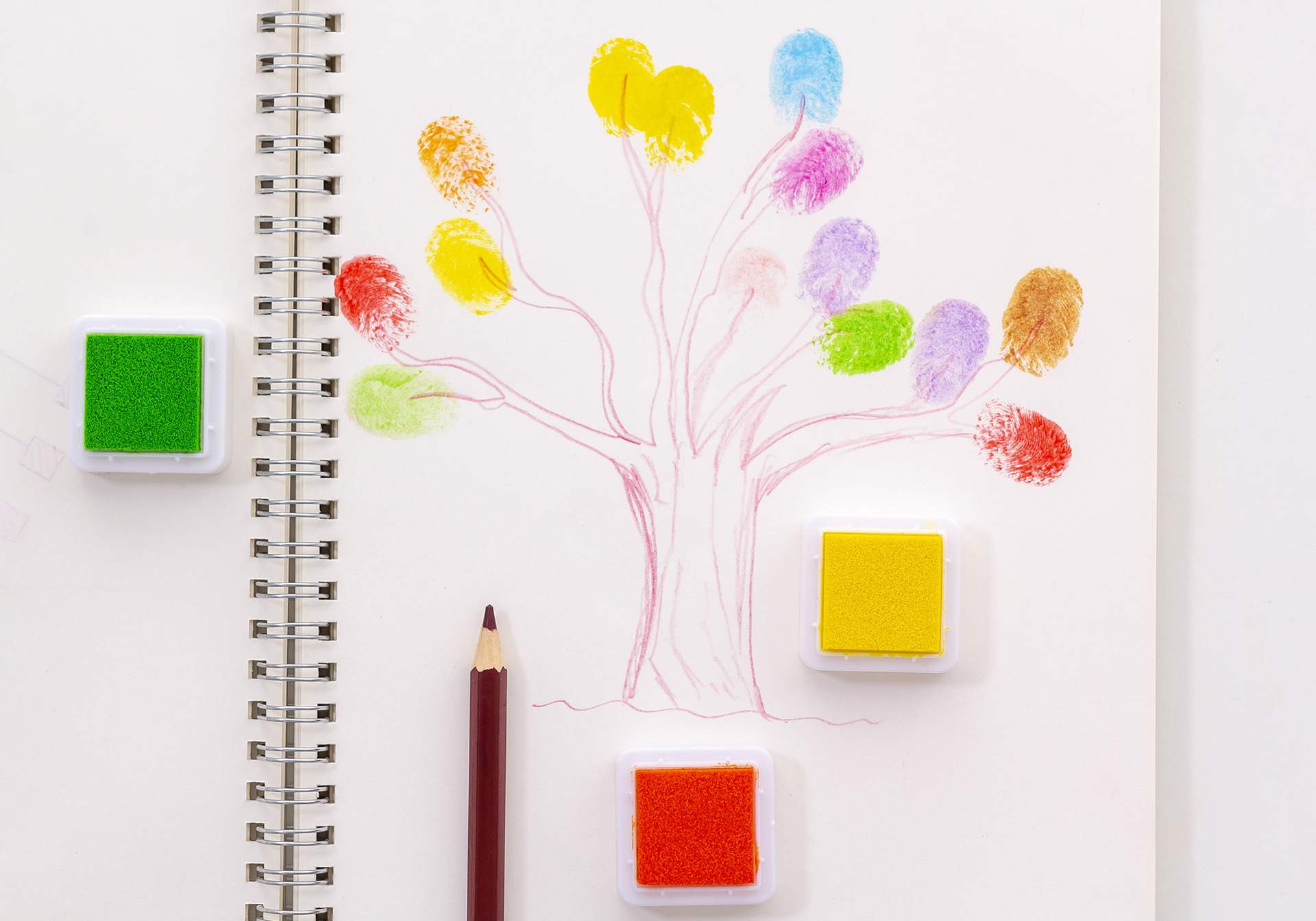 g新款12色糖果手指画印泥 幼儿园diy手指画彩色印台印泥 0.