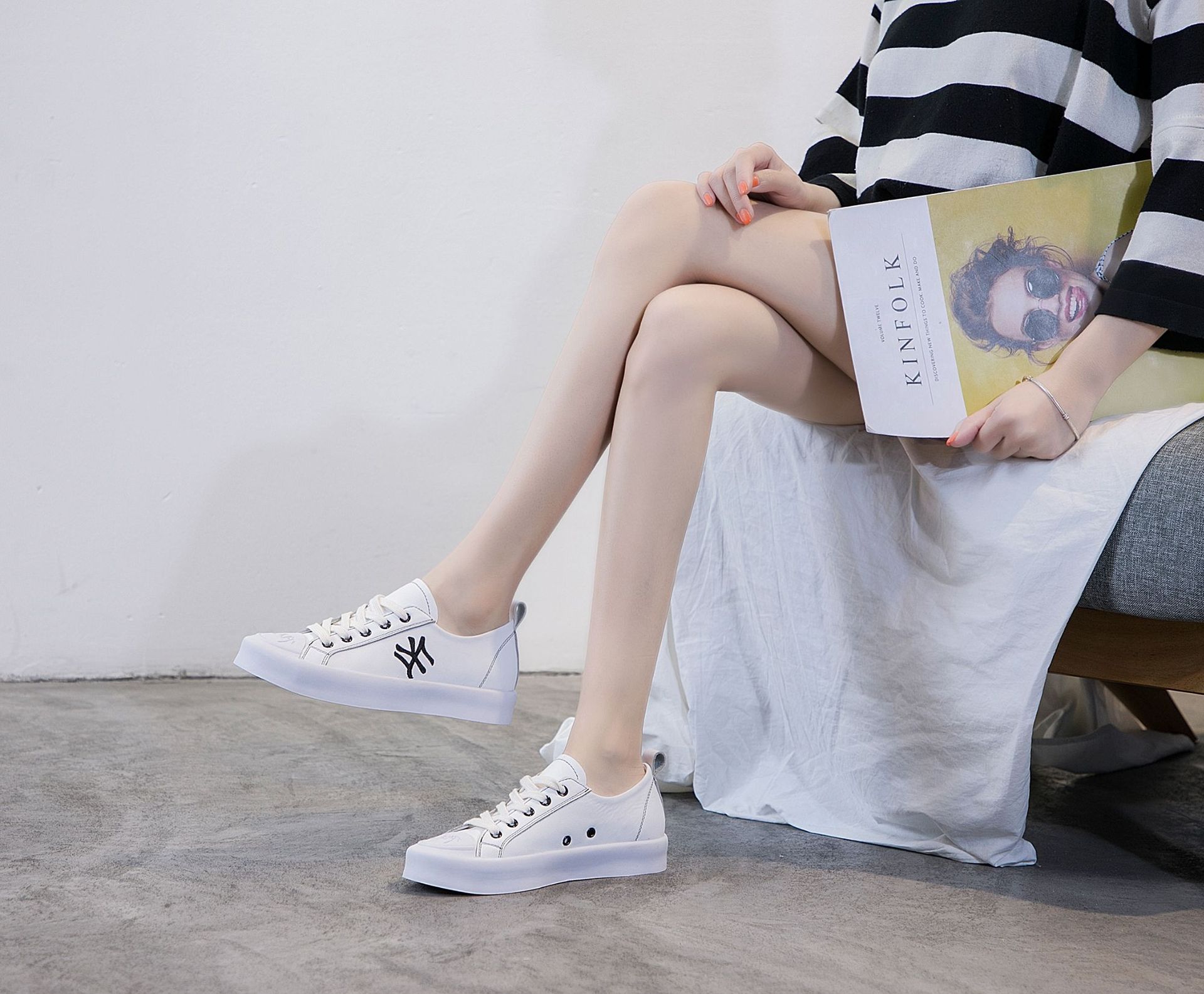 真皮小白鞋女2019新款韩版女鞋时尚百搭透气平底板鞋休闲学生白鞋