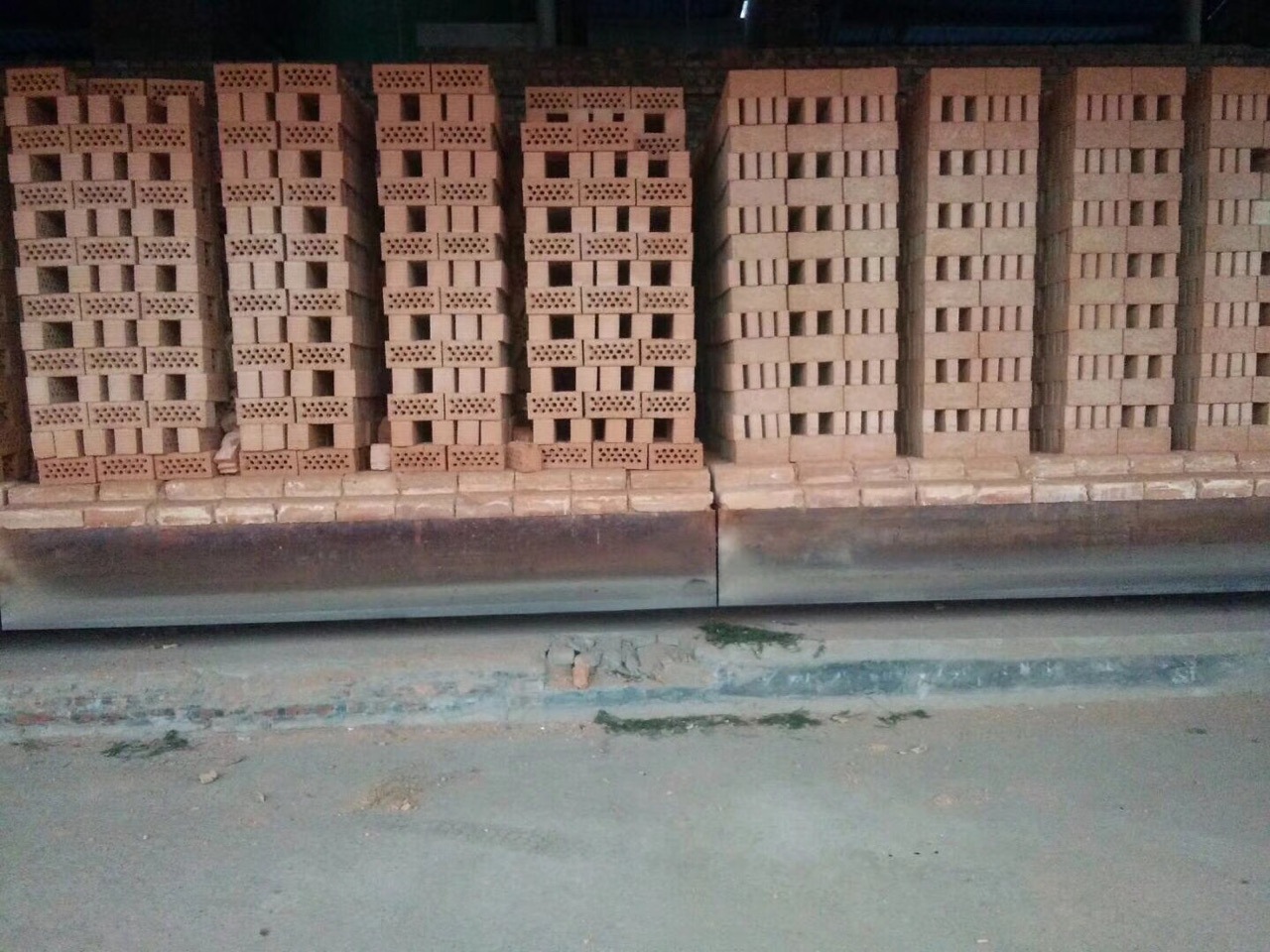 批发红砖多孔砖空心砖