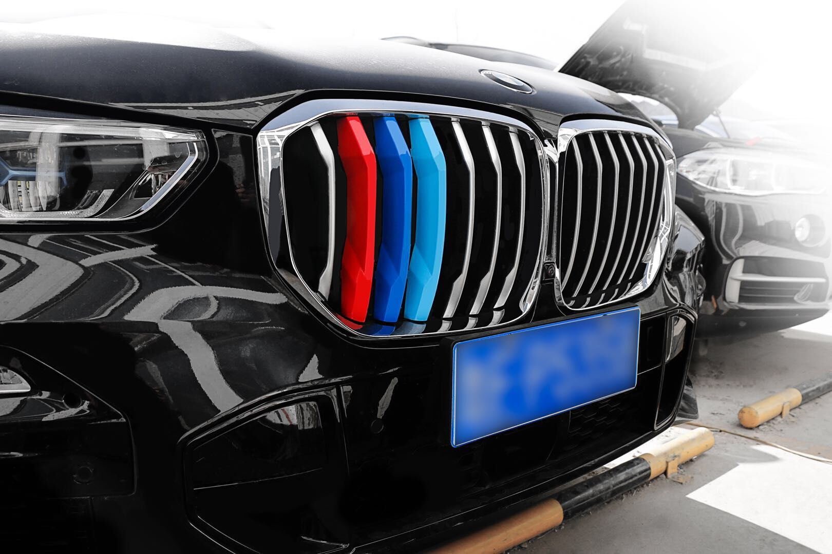 厂家直销适用于宝马三色改装装饰中网19款x5装饰贴x5x6 3系5系x1