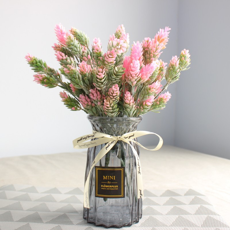 产品说明 花束名称:30头松果 组成:30果子 花束长度:约32厘米 材质