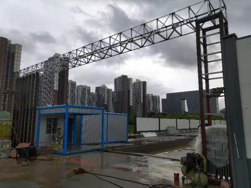 建筑工地大门 铝塑板工地门 深圳市新型现代风格围挡工地大门