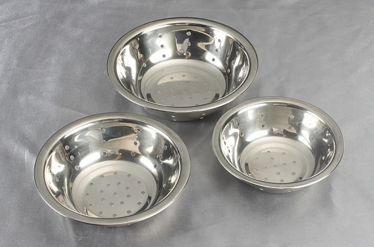 厂家直销加厚不锈钢巢斗漏孔马斗马兜滤水漏斗漏碗带孔碗配菜盘碟