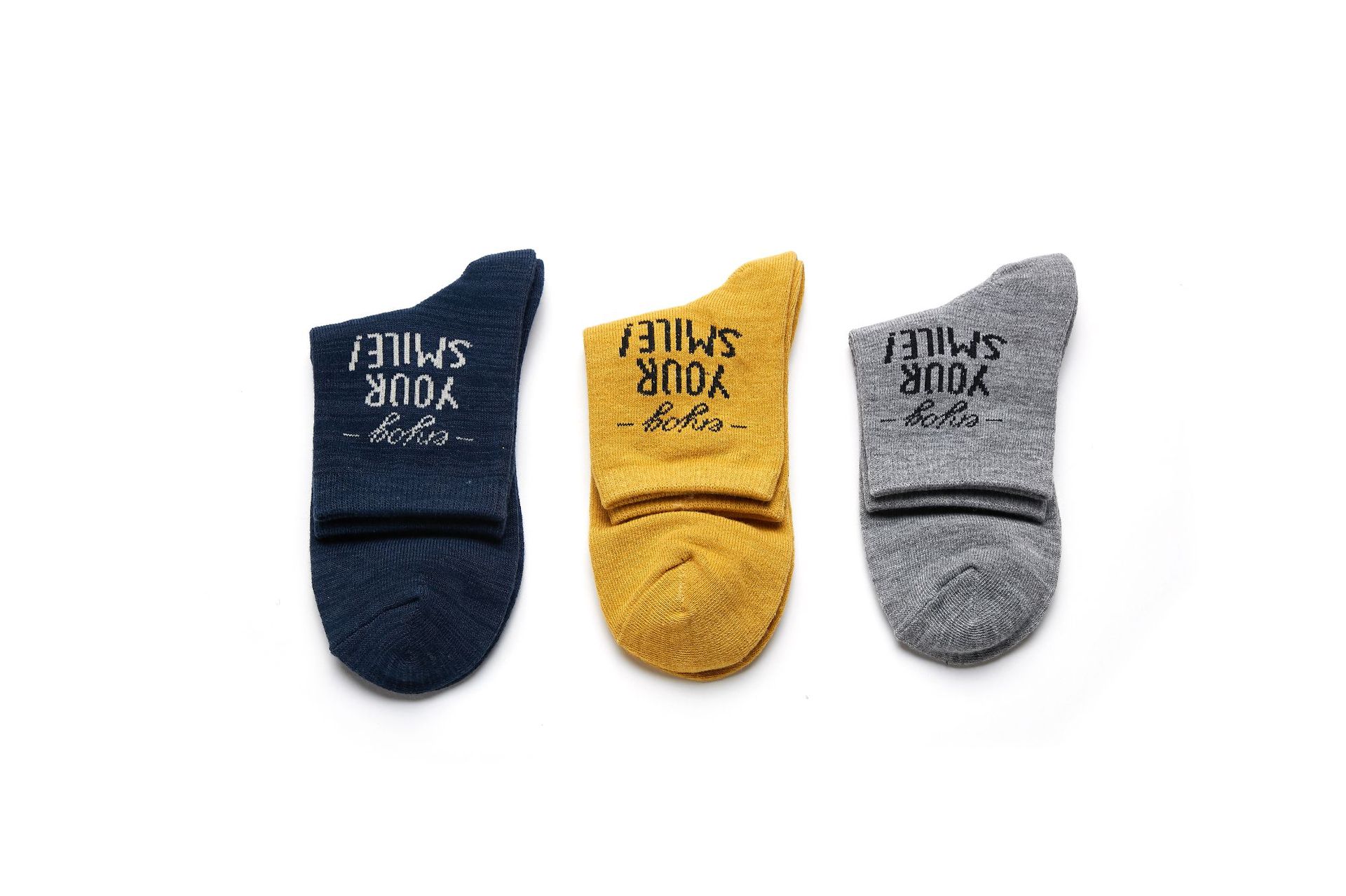 2019秋季新品英文提花可爱日系短筒袜女短袜棉袜