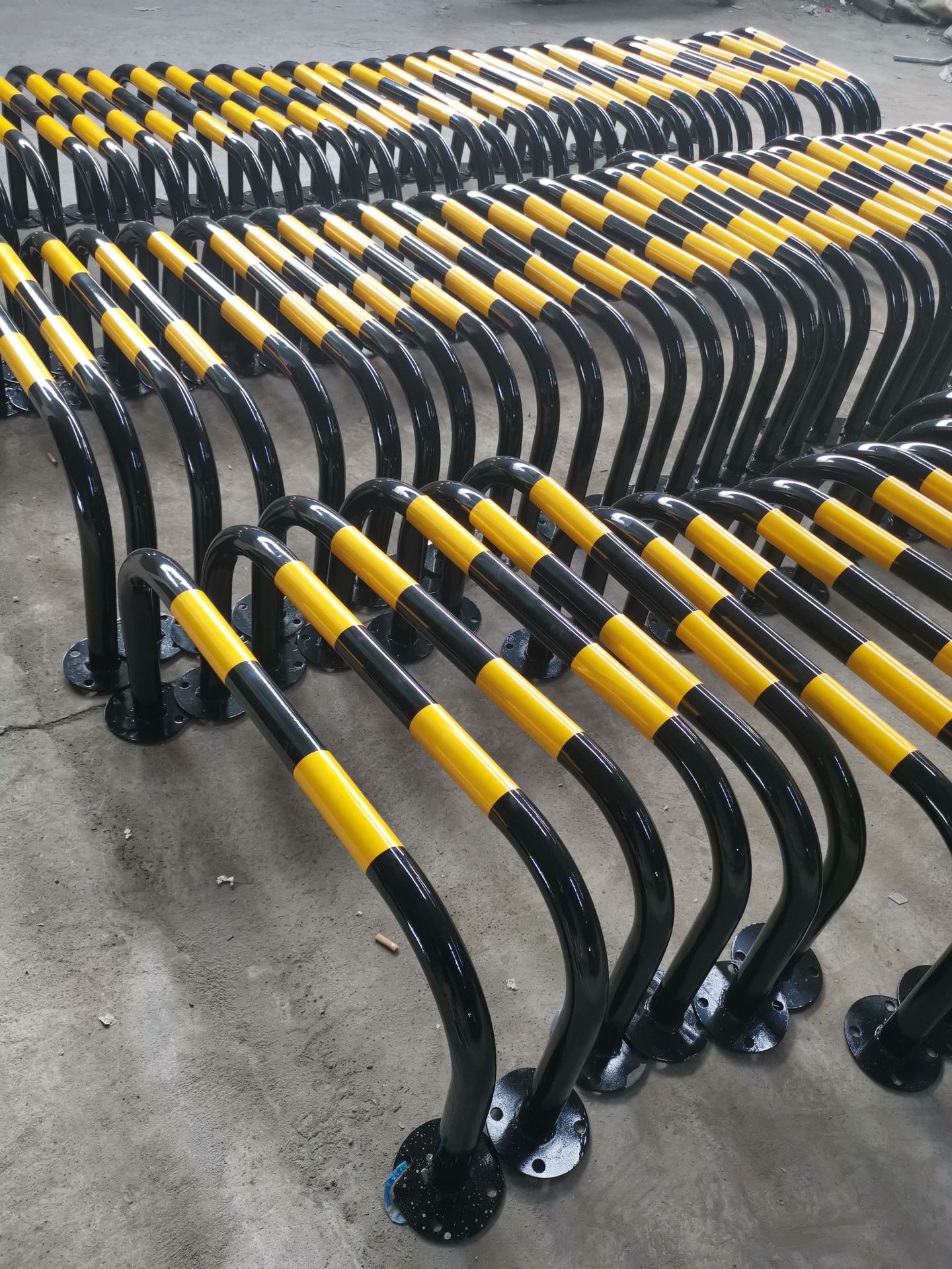 收费站加油站防护栏柱挡车杆u型防护栏杆反光护栏批发