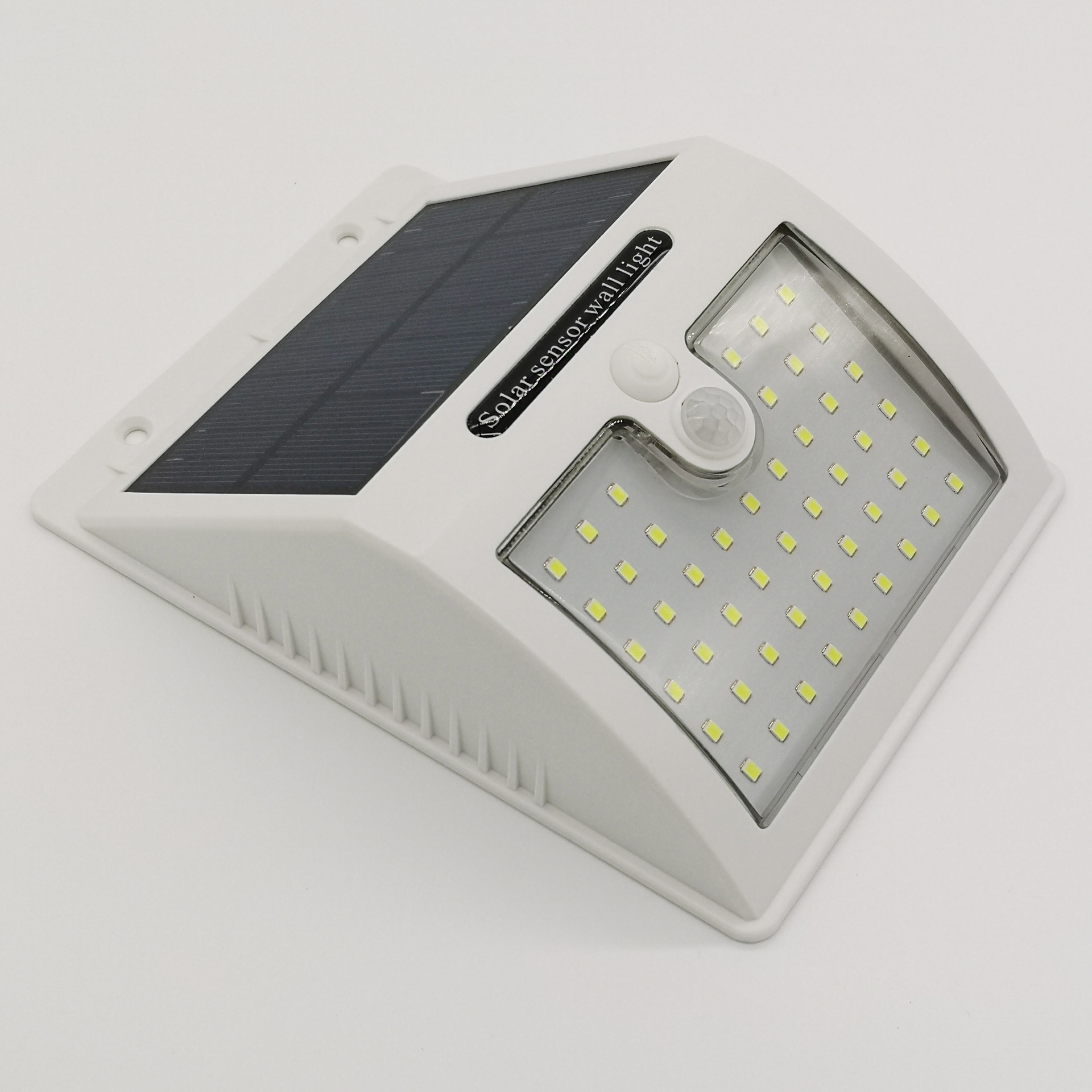 48led人体感应太阳能壁灯白光暖光三模式庭院景观灯壁挂灯三角灯