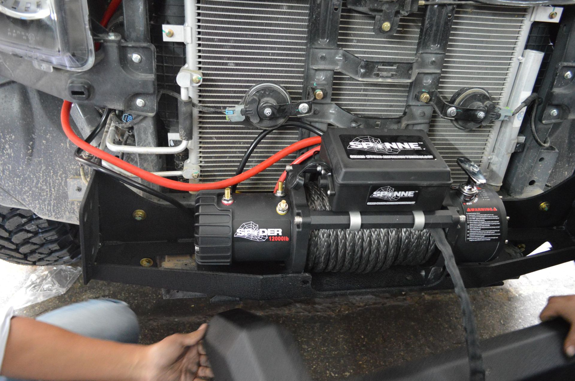 国产北京bj40l 蜘蛛绞盘12000磅改装案例