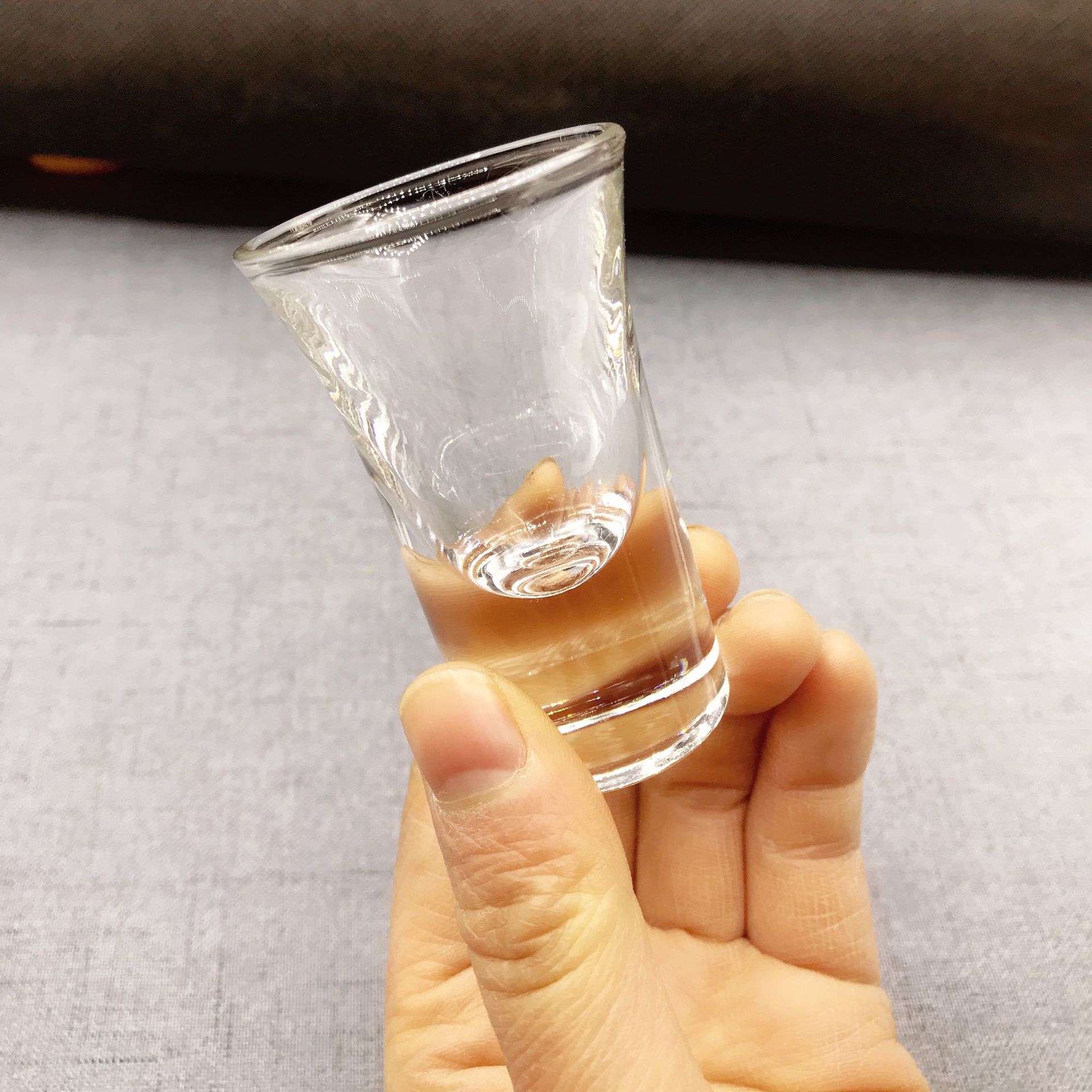 小酒杯 002小酒盅玻璃杯两元店百货货源3元店百货批发