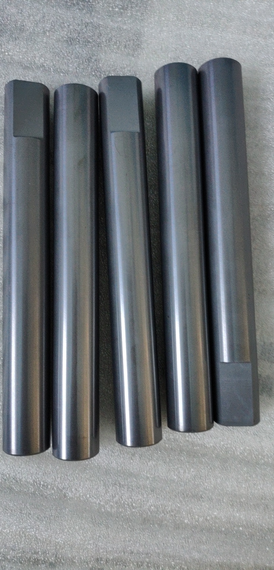 圆柱耐磨耐腐蚀碳化硅棒圆棒