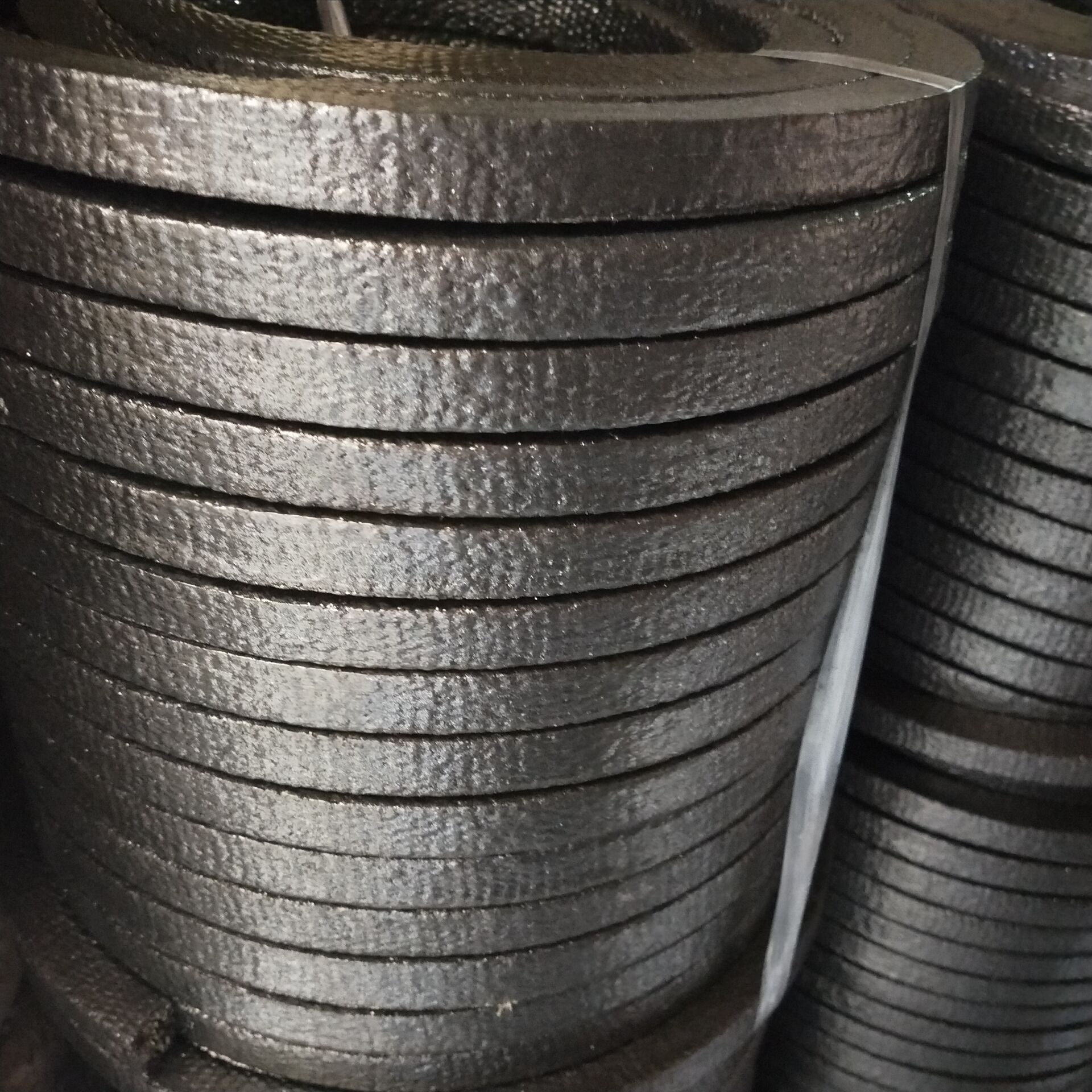 厂家供应 高压镍丝石墨盘根 柔性石墨盘根4*4--50*50