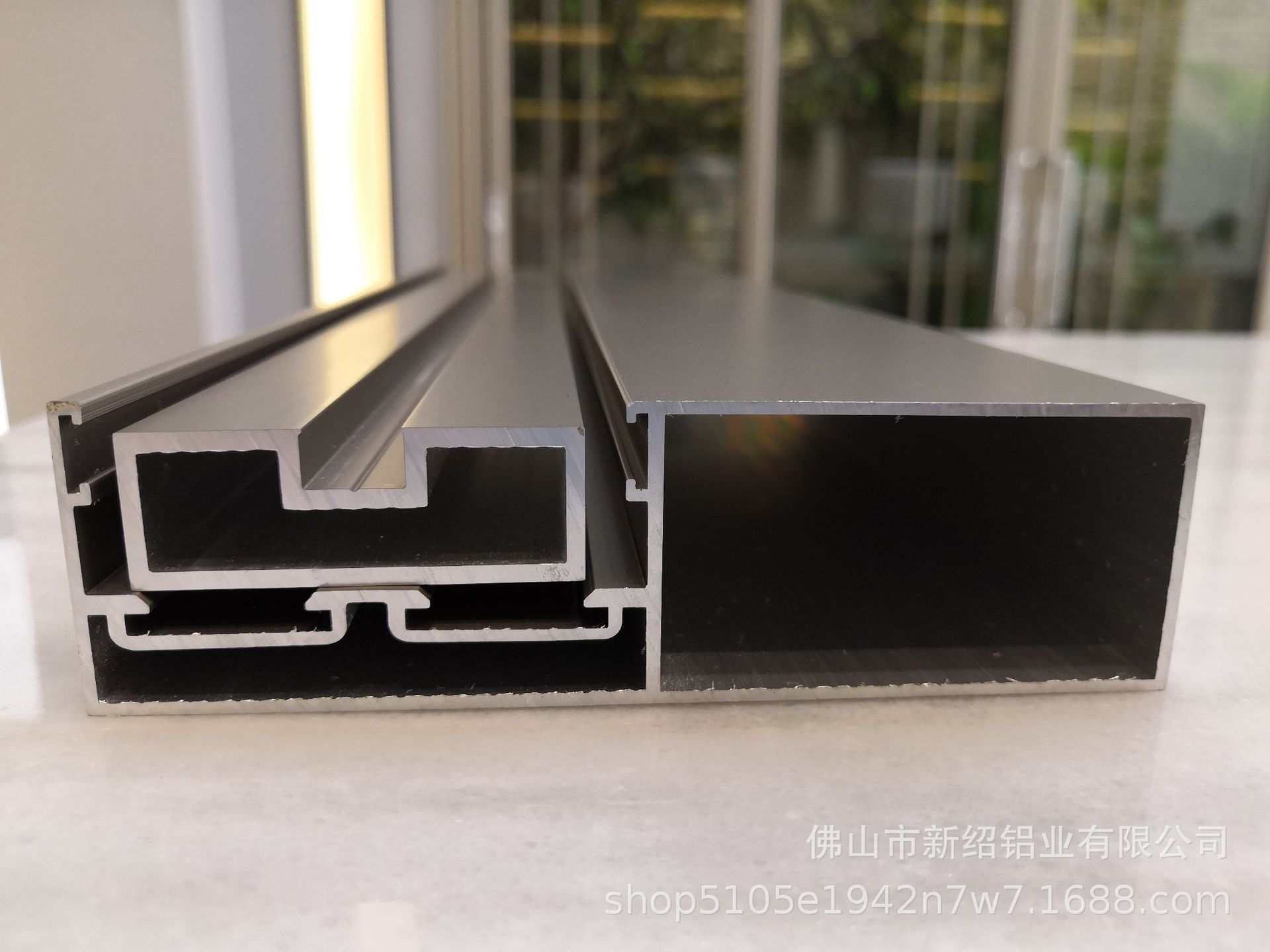极窄窄边系列型材单玻中空材料吊趟平开推拉通用型材现货供应