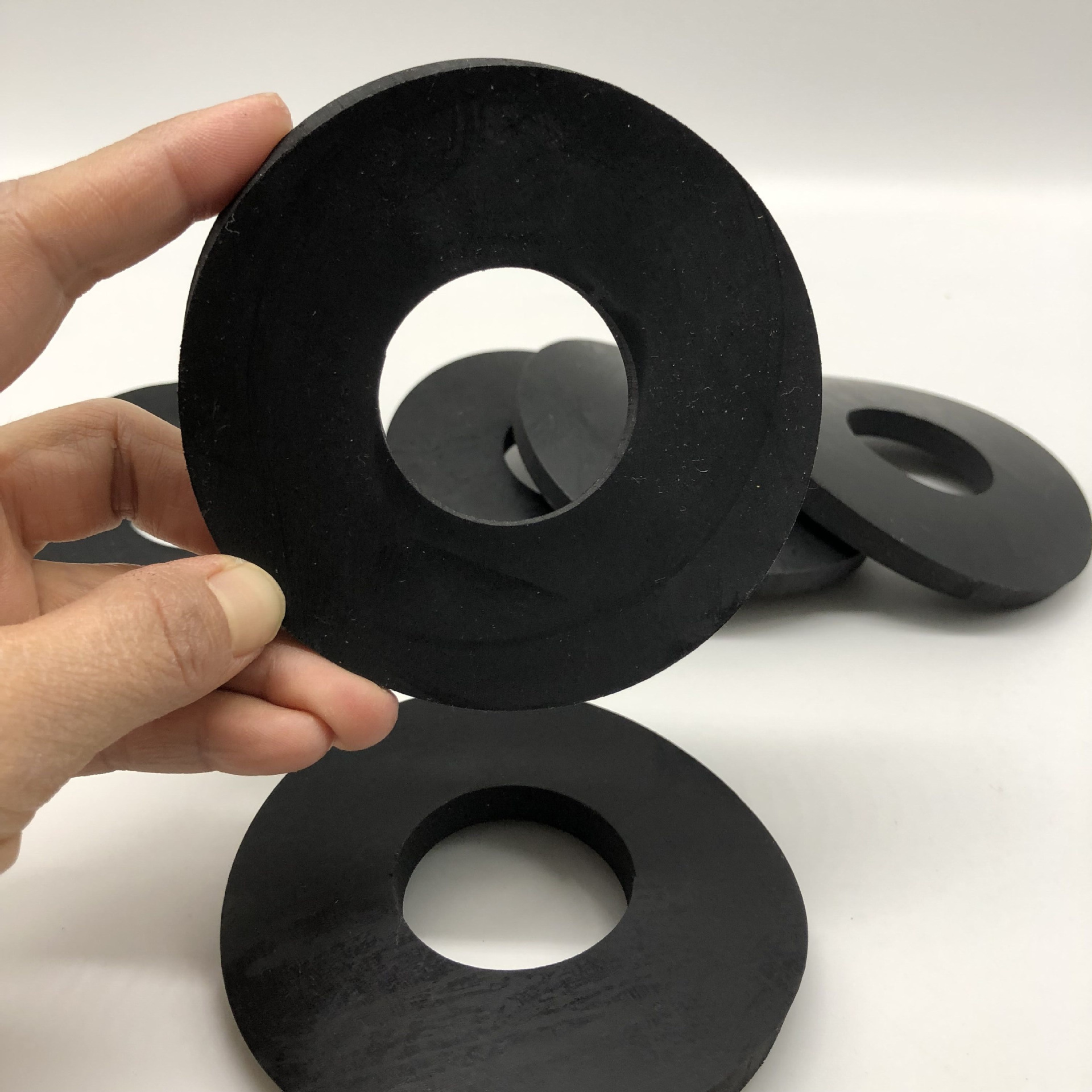 黑色橡胶垫片 螺丝螺栓密封圈16*24*2 非标定制nbr丁晴胶垫片