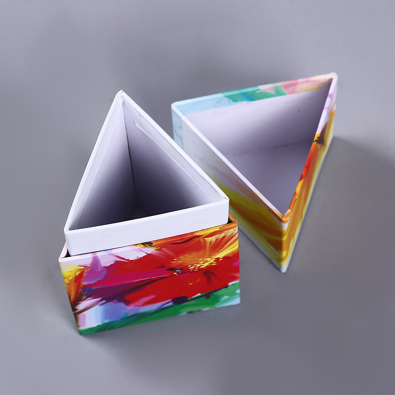 厂家定做硬纸三角形包装盒创意彩色花卉三角盒文具笔包装盒定制