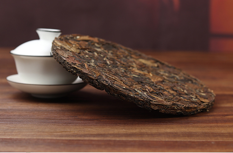 原产地货源福鼎白茶2015年150g小饼手撕贡眉巧克力饼福建茶叶批发