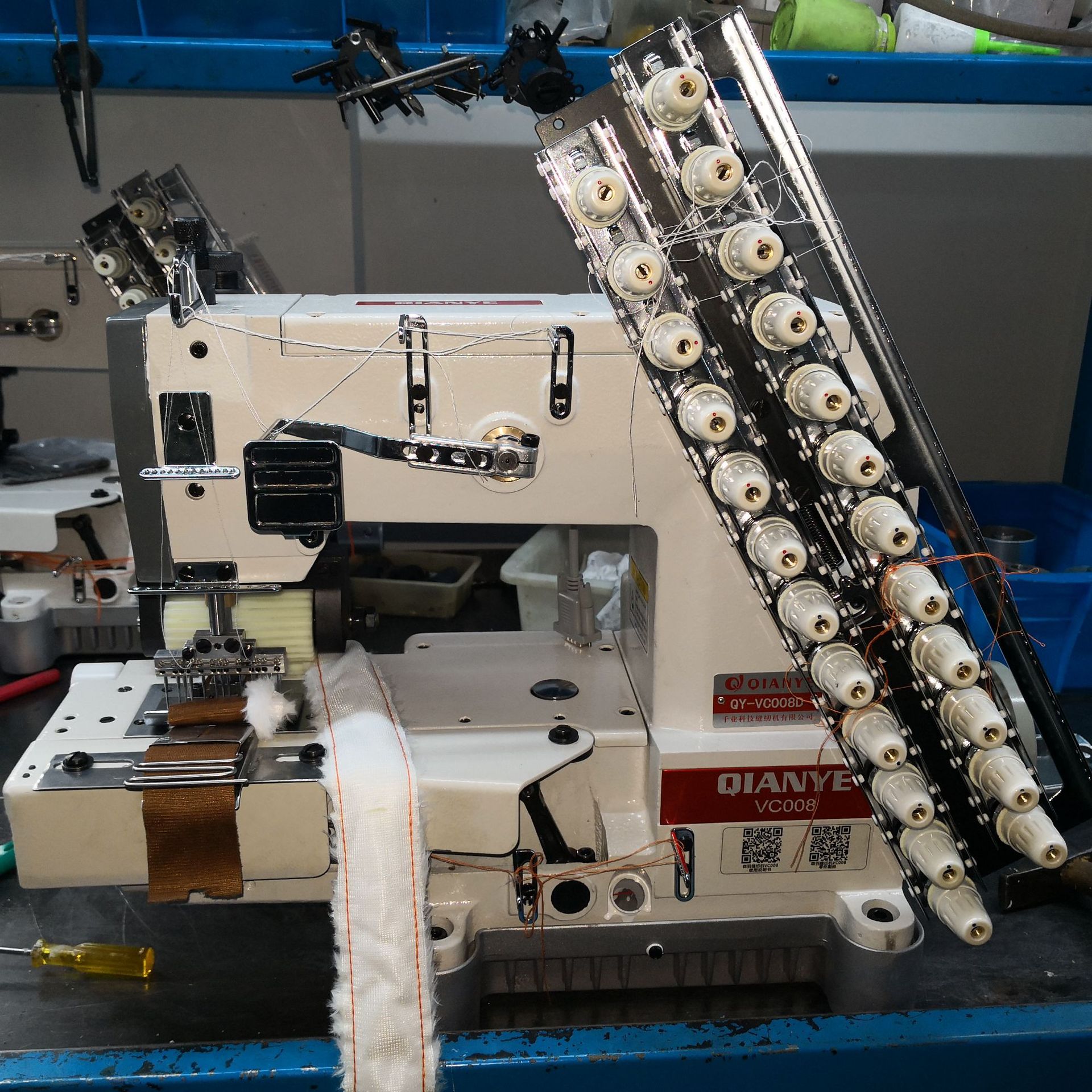 18针窗帘贴条机vc008银剑款4针8针12针校服运动服拉腰机