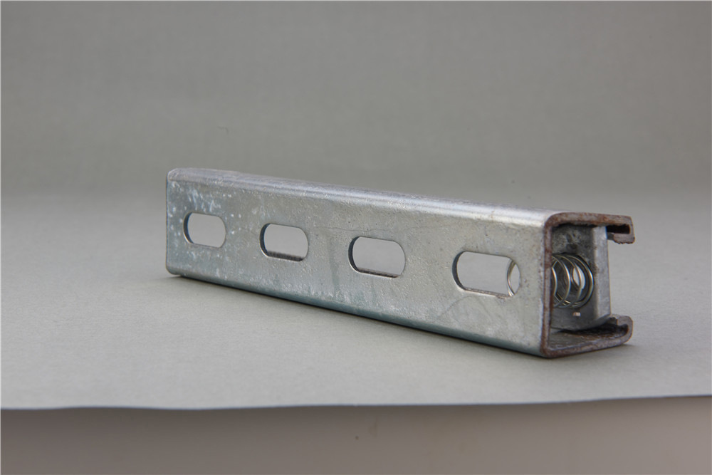 厂家供应c型钢龙骨/热镀锌轻型龙骨/光伏支架/抗震支撑架/c型支架