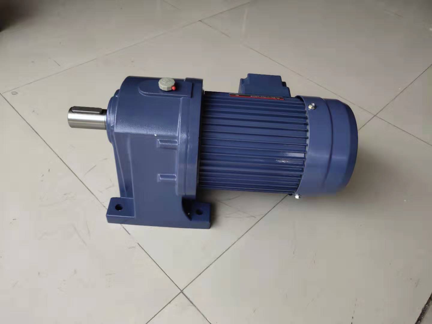 台湾tl东力电机单三相齿轮减速机2hp1500w卧式马达15kw批发供应