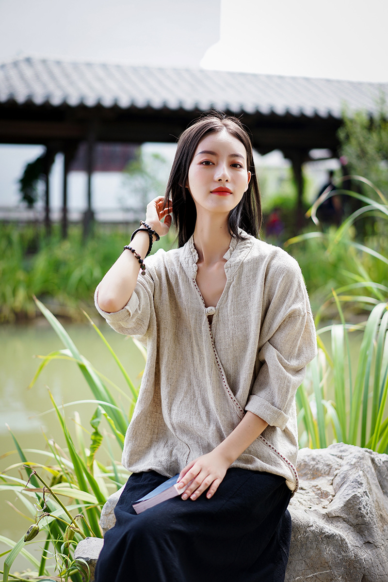 2020秋冬棉麻女装新品复古文艺立领手工缝线亚麻上衣长袖女式衬衫