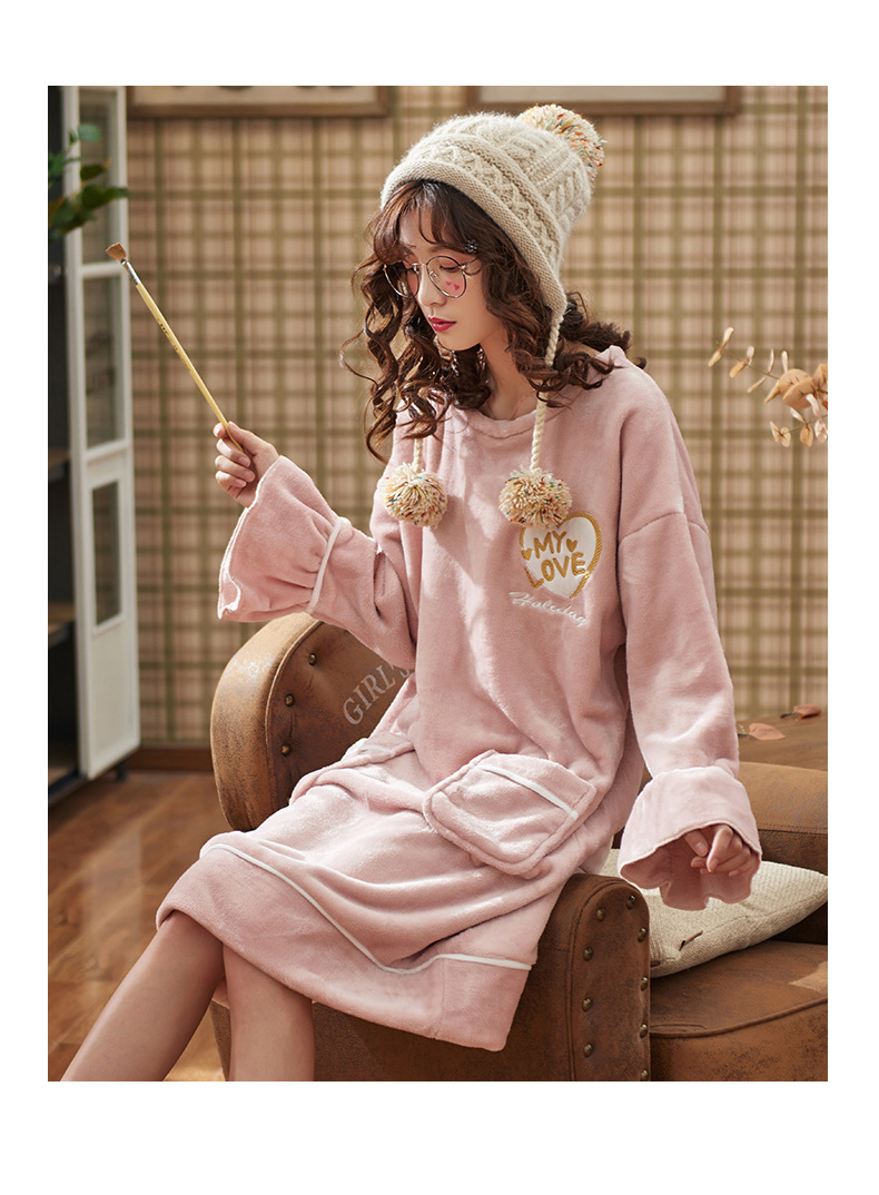 2019秋冬睡袍女士长款珊瑚绒睡裙厚加绒法兰绒可外穿卡通浴袍新款