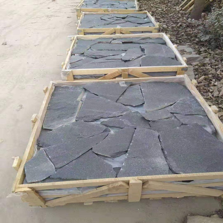 厂家供应 黑色石英岩碎拼 黑色乱型石文化石 园林广场公园