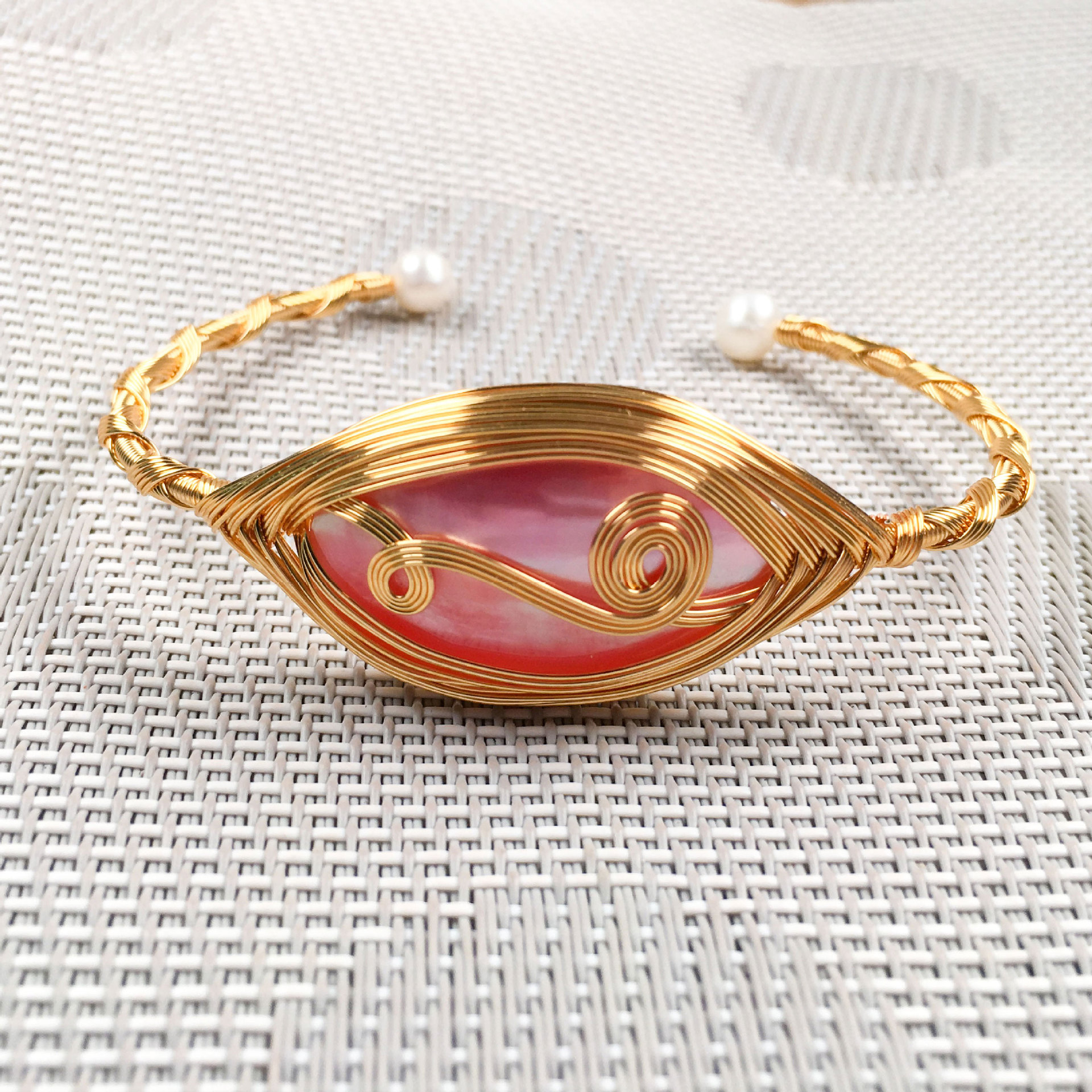 精美手镯6-7mm珍珠铜圈贝壳手镯饰品成品送朋友百搭气质手镯