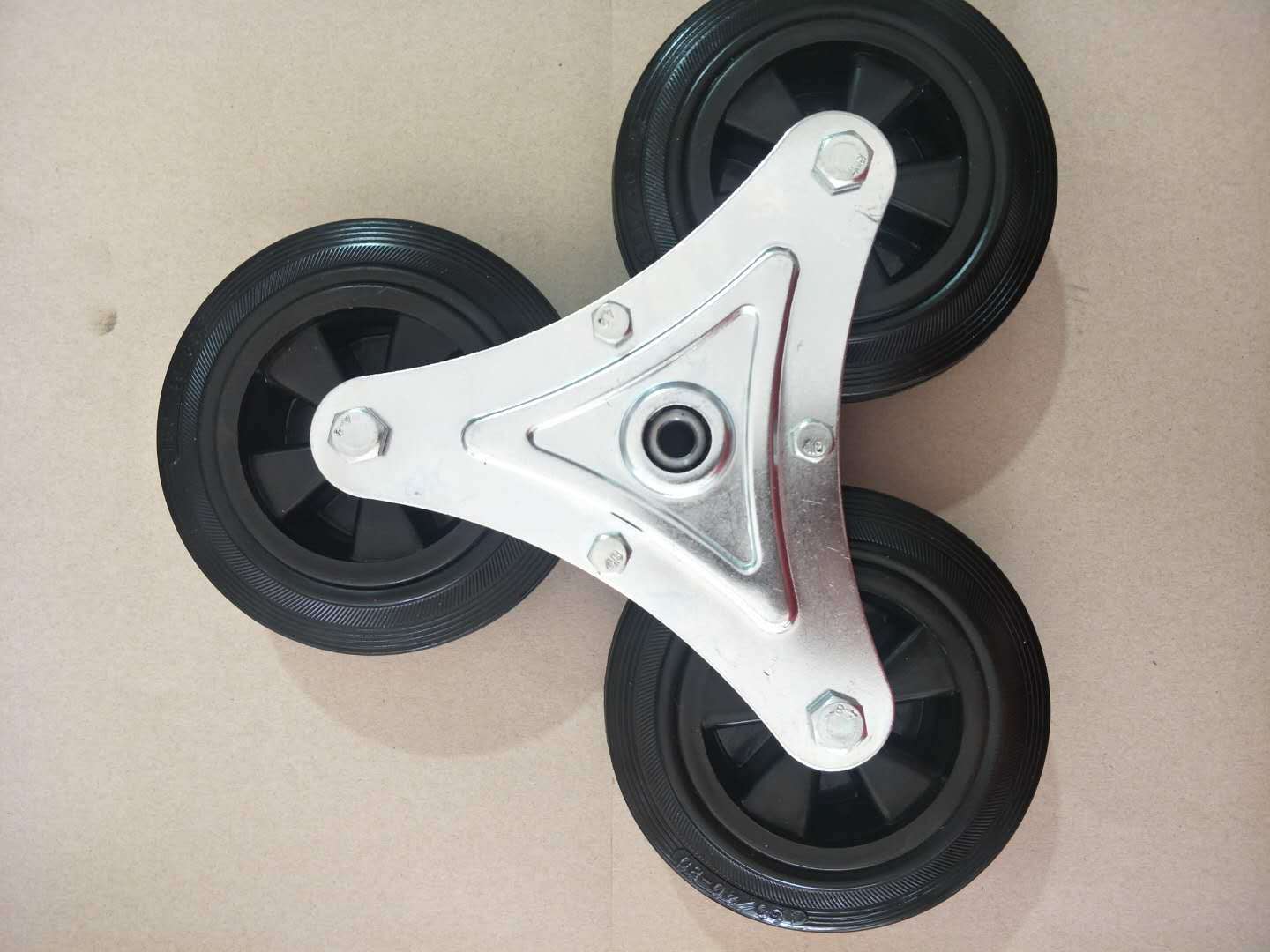 爬楼梯三角轮,三角橡胶轮,三角轮,周转车轮,设备轮