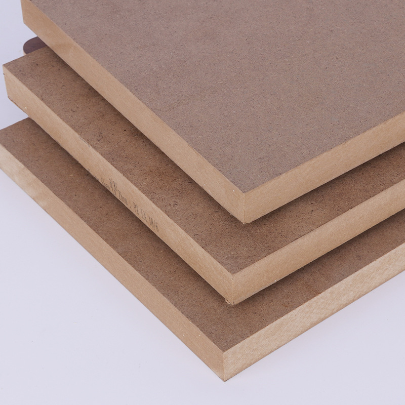 山东临沂厂家直销各种规格欧松板奥松板低中高密度板贴三聚氰胺纸
