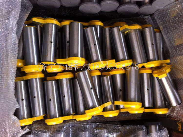 挖掘机销轴 挖机斗轴 大小臂链接轴济宁天诺机械生产