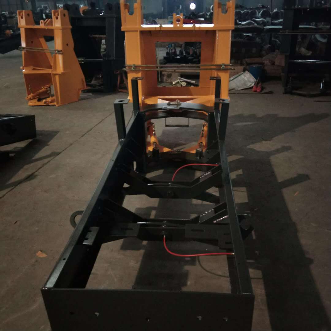 厂家直供926爪子车液压式抓斗抓合力大载重一吨机动性高四驱制动