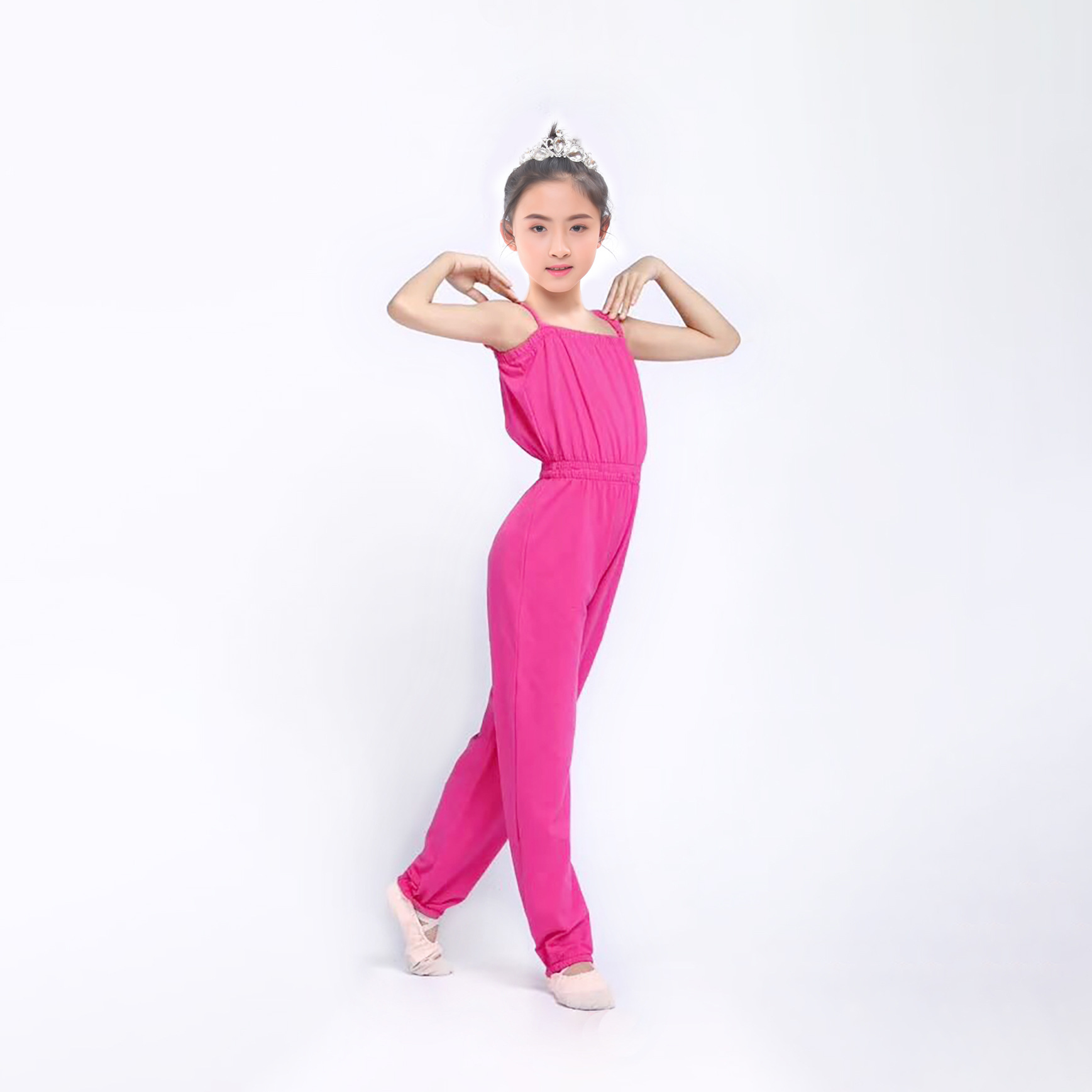 厂家直销秋冬新款儿童练功裤连体练功服舞蹈收口长裤背带裤