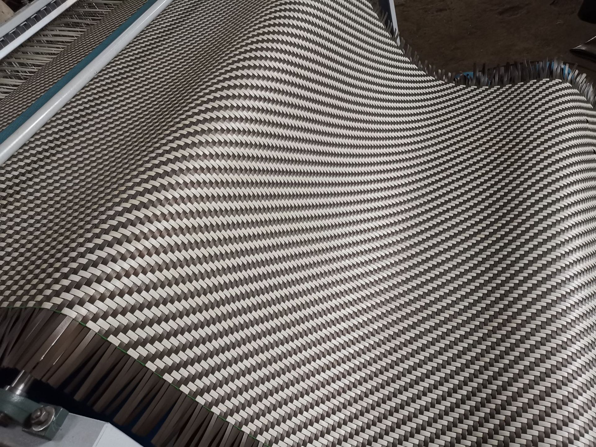 高效率自动数控藤条编织机