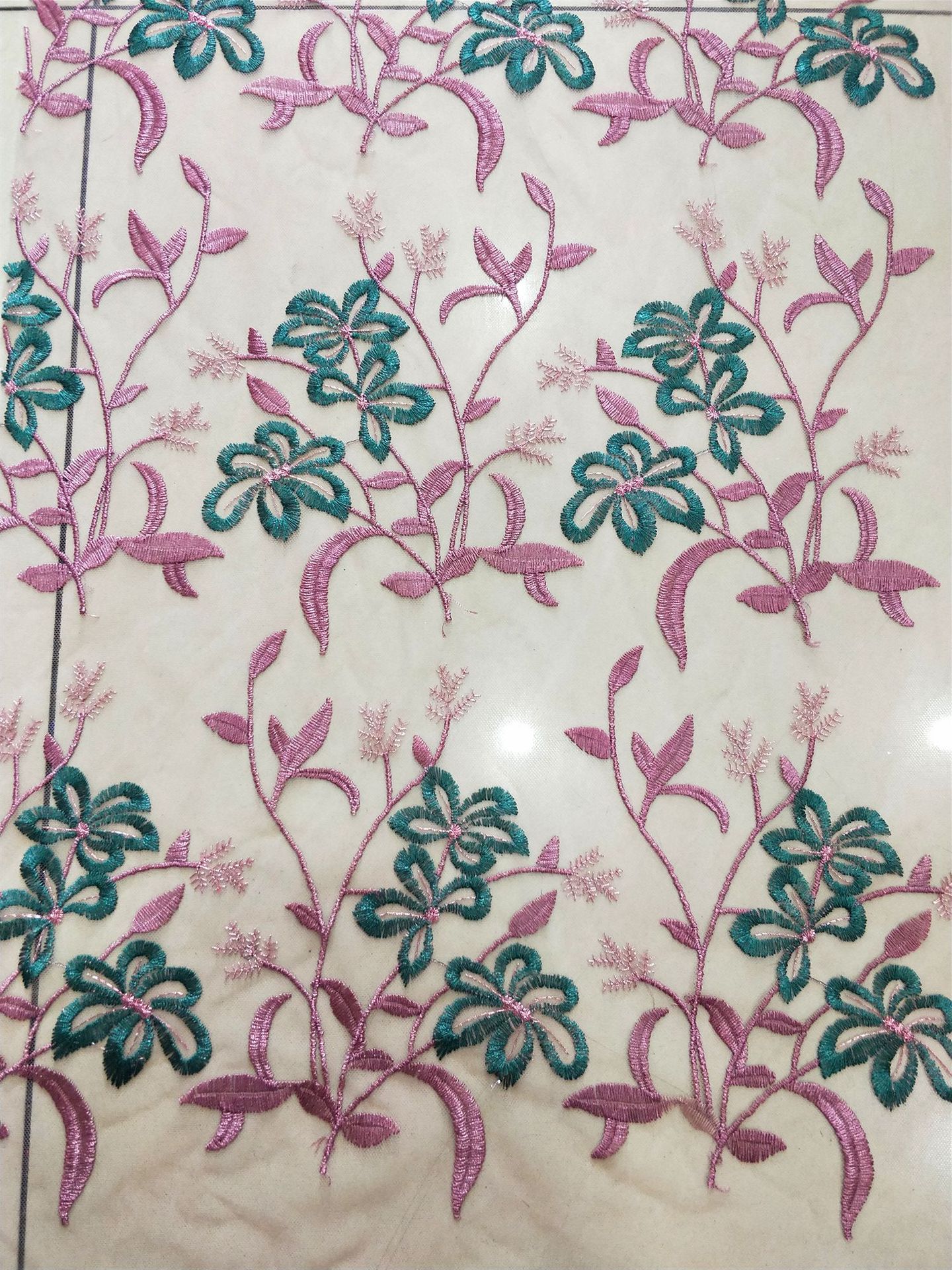 新款平绣花型 服装面料家纺面料舞台面料礼服连衣裙等现货供应