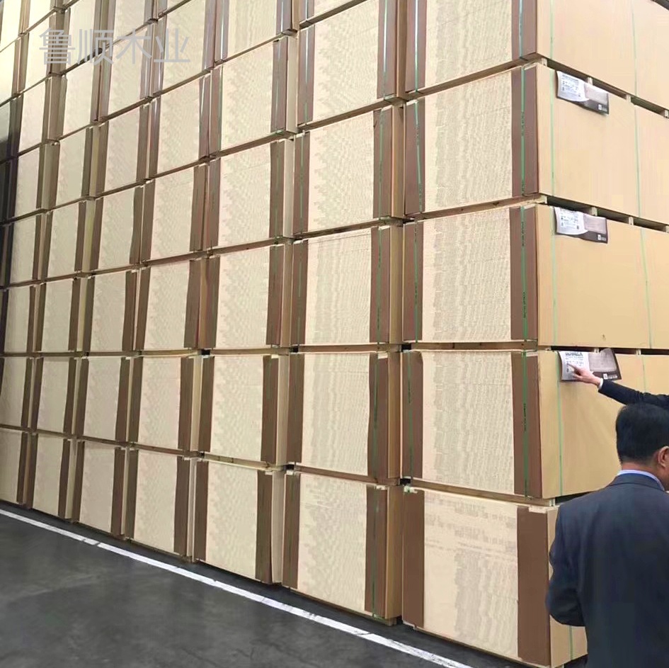 定向刨花板osb防水刨花板家具装饰包装专用板