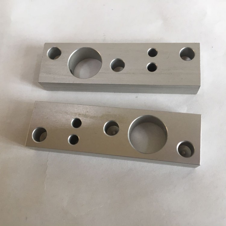 生产厂家精密数控cnc深加工机械电器钻孔沉头孔铝合金铝型材