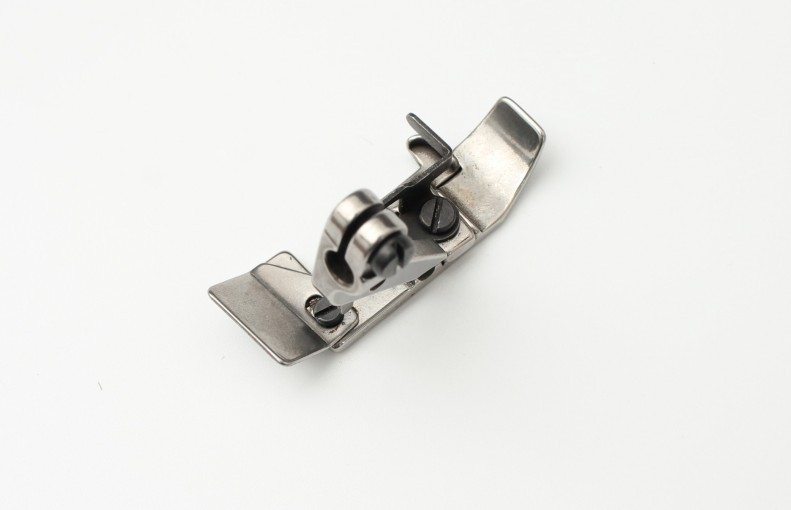 rut瑞兔大和四线压脚长柄 包缝锁边拷边机平底压脚 6000 6125压脚