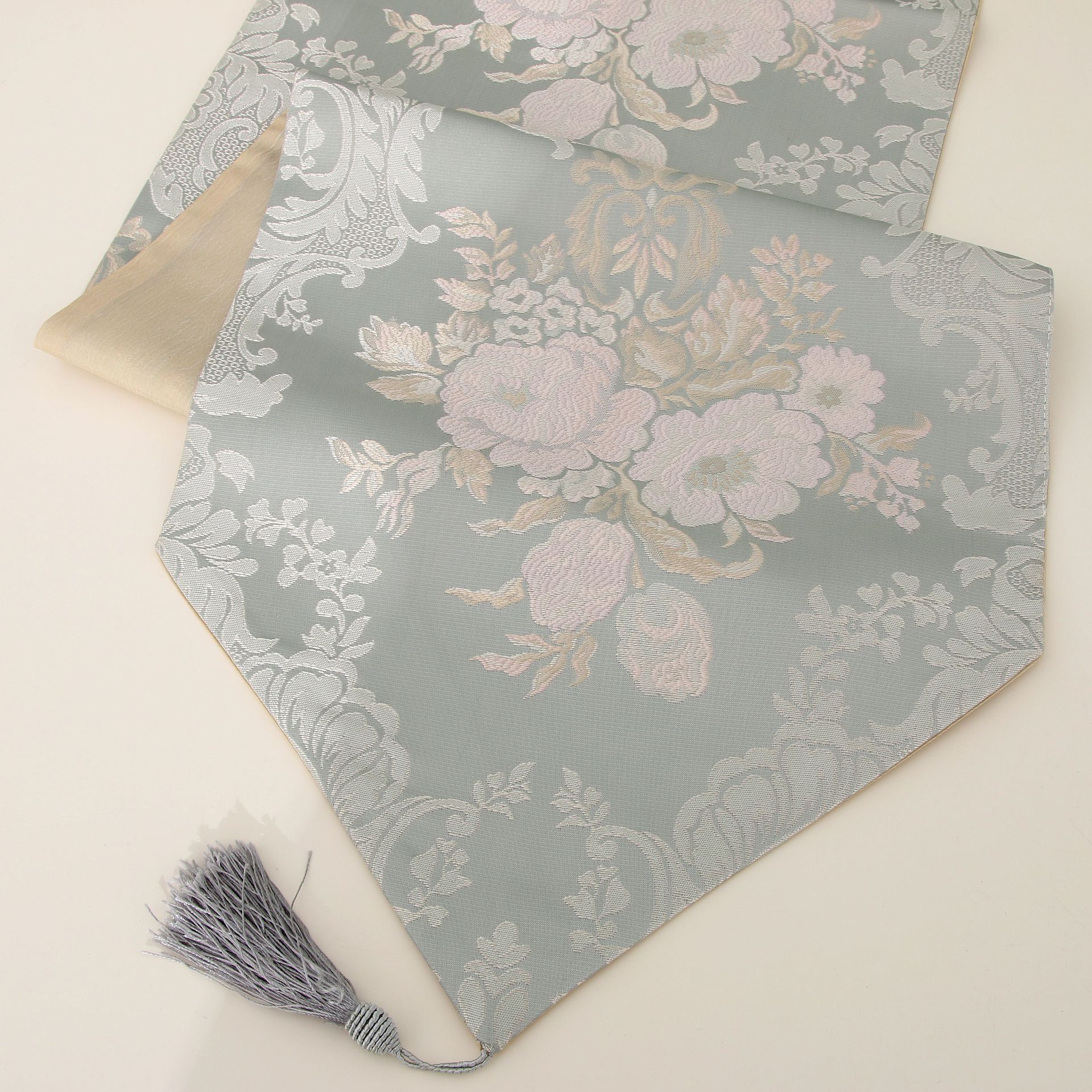 桌旗新款欧式简约时尚奢华新中式美式欧式桌旗可订制厂家批发