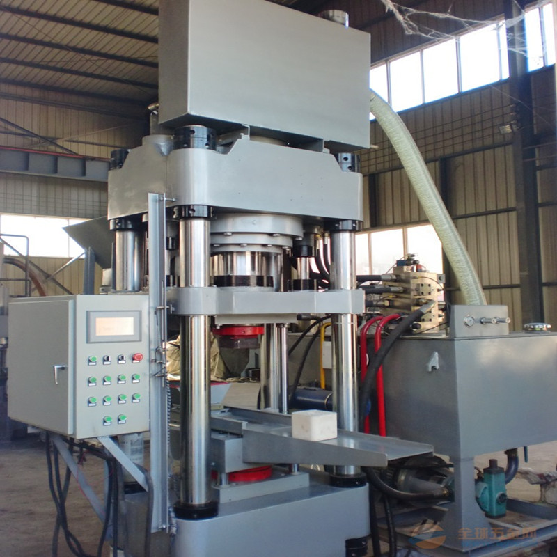 315吨四柱液压机牛羊舔砖一次成型机全自动送出料盐砖压块机定制